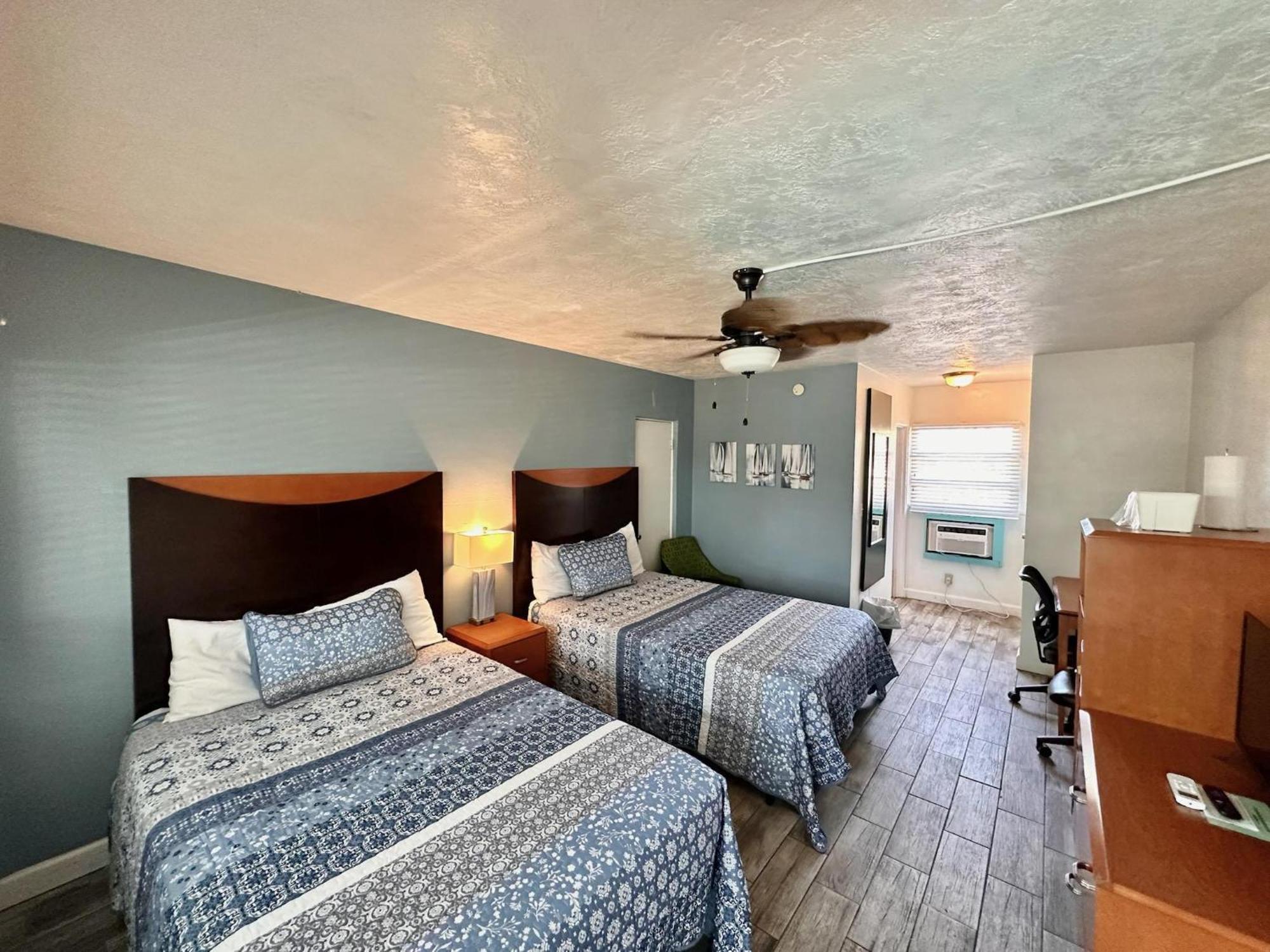 Malibu Resort Motel St. Pete Beach Exterior foto